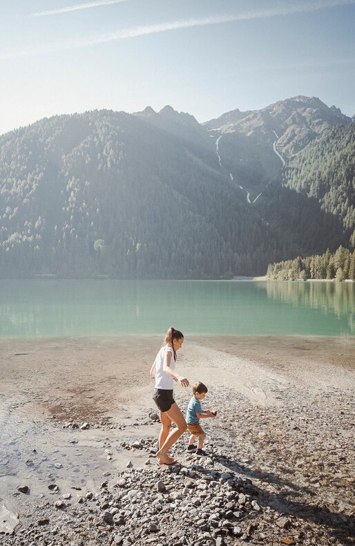 Lake, family, hike | © Kottersteger Manuel - TV Antholzertal