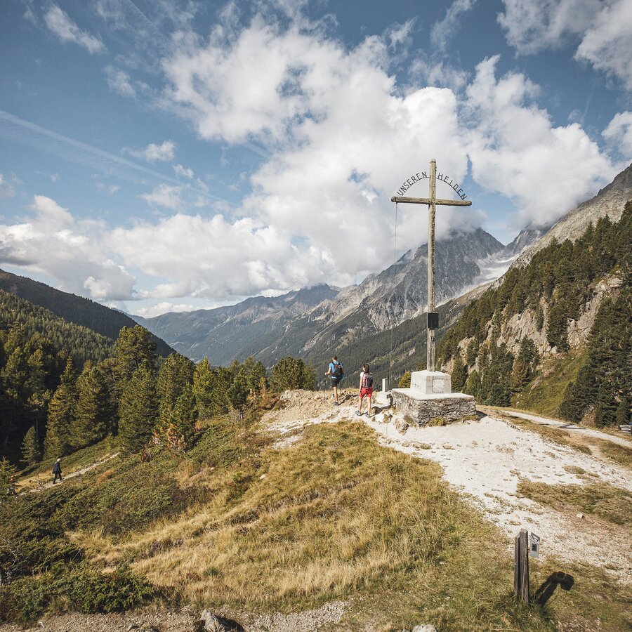 Croce di vetta, vista sulla Valle Anterselva | © Kottersteger Manuel - TV Antholzertal