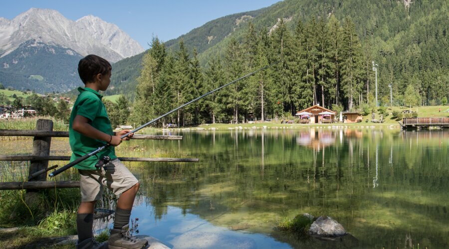 Fischen im Teich | © Wisthaler Harald