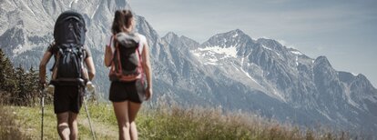 Familie beim Wandern | © Kottersteger Manuel - TV Antholzertal