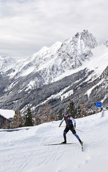 Sciatore nelle montagne | © Marco Felgenhauer