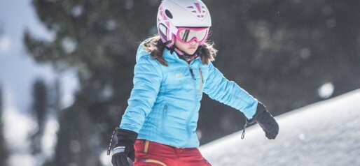 Bambina sulla pista da sci | © Manuel Kottersteger