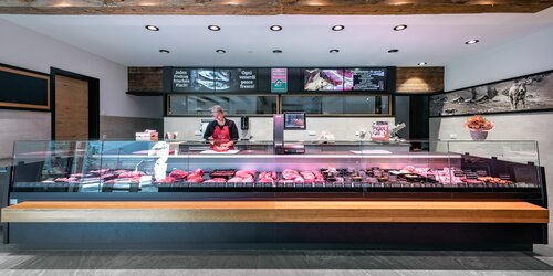 Macelleria dall'interno, prodotti regionali | © Kottersteger Manuel - Metzgerei Steiner