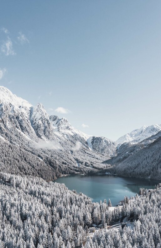 Frozen lake, mountain scenery | © Kottersteger Manuel - TV Antholzertal