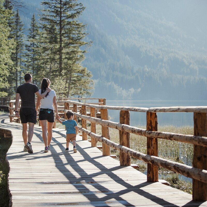 Lake, hiking trail, family | © Kottersteger Manuel - TV Antholzertal