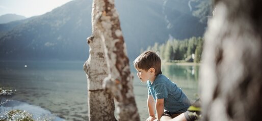 Family, lake, hike | © Kottersteger Manuel - TV Antholzertal