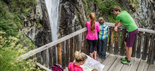 Wasserfall, Familie | © Wisthaler Harald