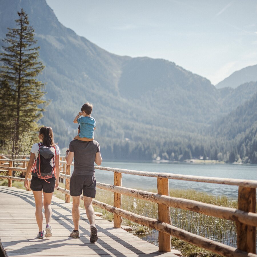 Lake, family, hike | © Kottersteger Manuel - TV Antholzertal